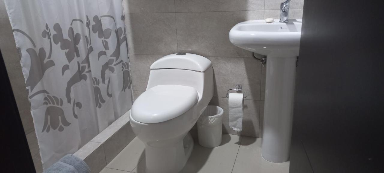 Departamento Excelente Ubicacion Con Parqueo Apartamento *